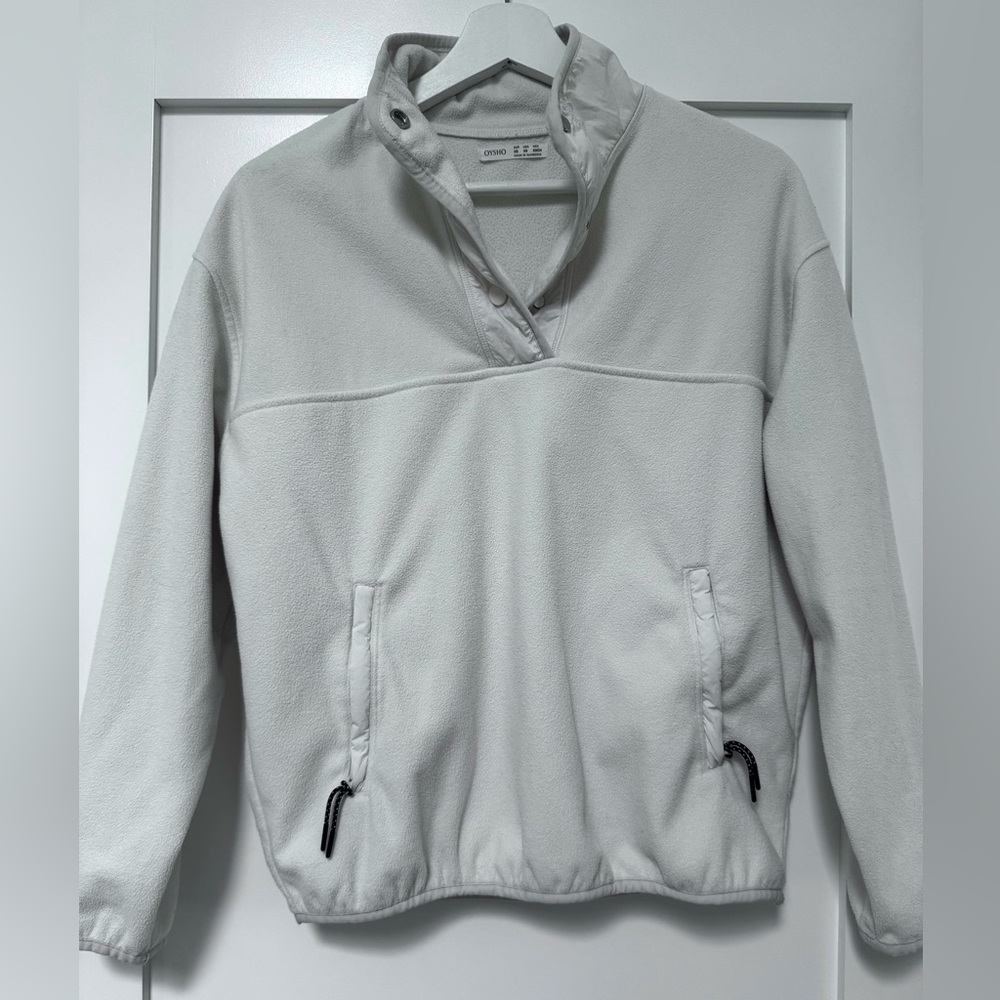 White Fleece Pullover with Zip Pockets